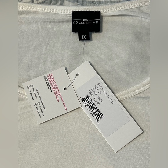 PSK Collective Women’s size 1x White Tie-Front Top / Cropped new with tags - Picture 6 of 8